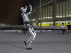 愿景→实景，我们用AI“抵达”2030年